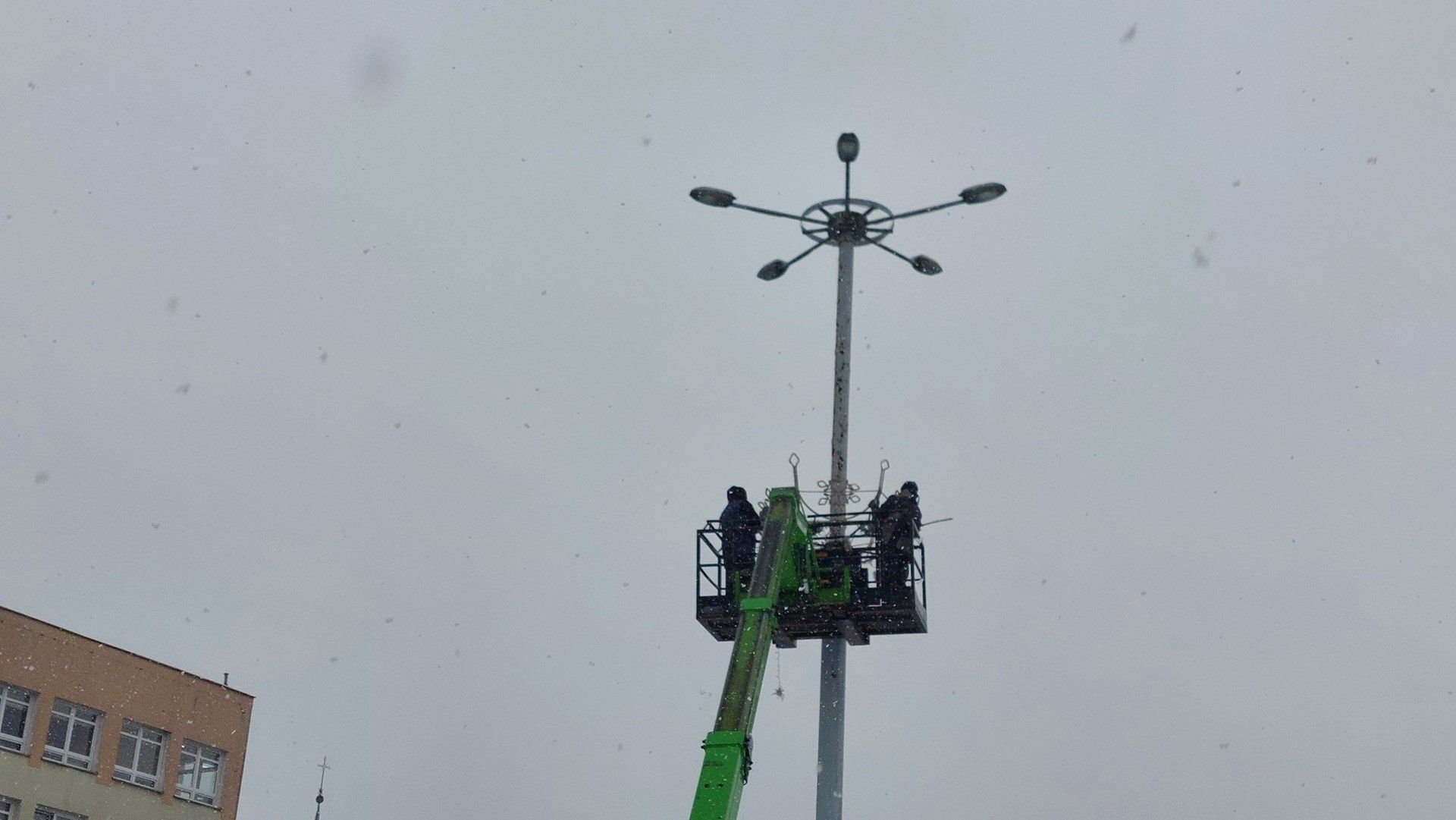 Ozdoby świąteczne 2025 na placu Wolności we Włocławku