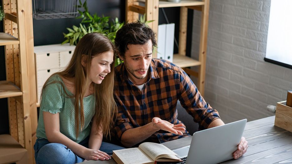 Internet jak mycie zębów. Naucz dziecko dobrych cyfrowych nawyków