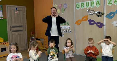 Czym jest miłość według najmłodszych? Niektóre odpowiedzi zaskakują!