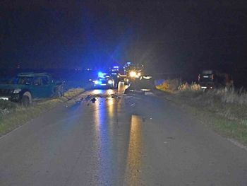 Dominów: Kierowca skody wjechał w nissana, który doznał awarii