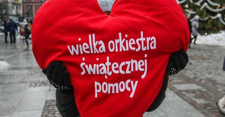 WOŚP w aplikacji – przelewy, statystyki i quiz o Wielkiej Orkiestrze Świątecznej Pomocy