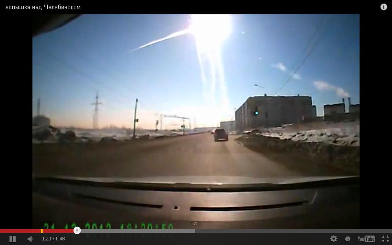Zobacz deszcz meteorytów w Rosji. Filmy z kosmicznej katastrofy już w Sieci. Są też pierwsze żarty [wideo]