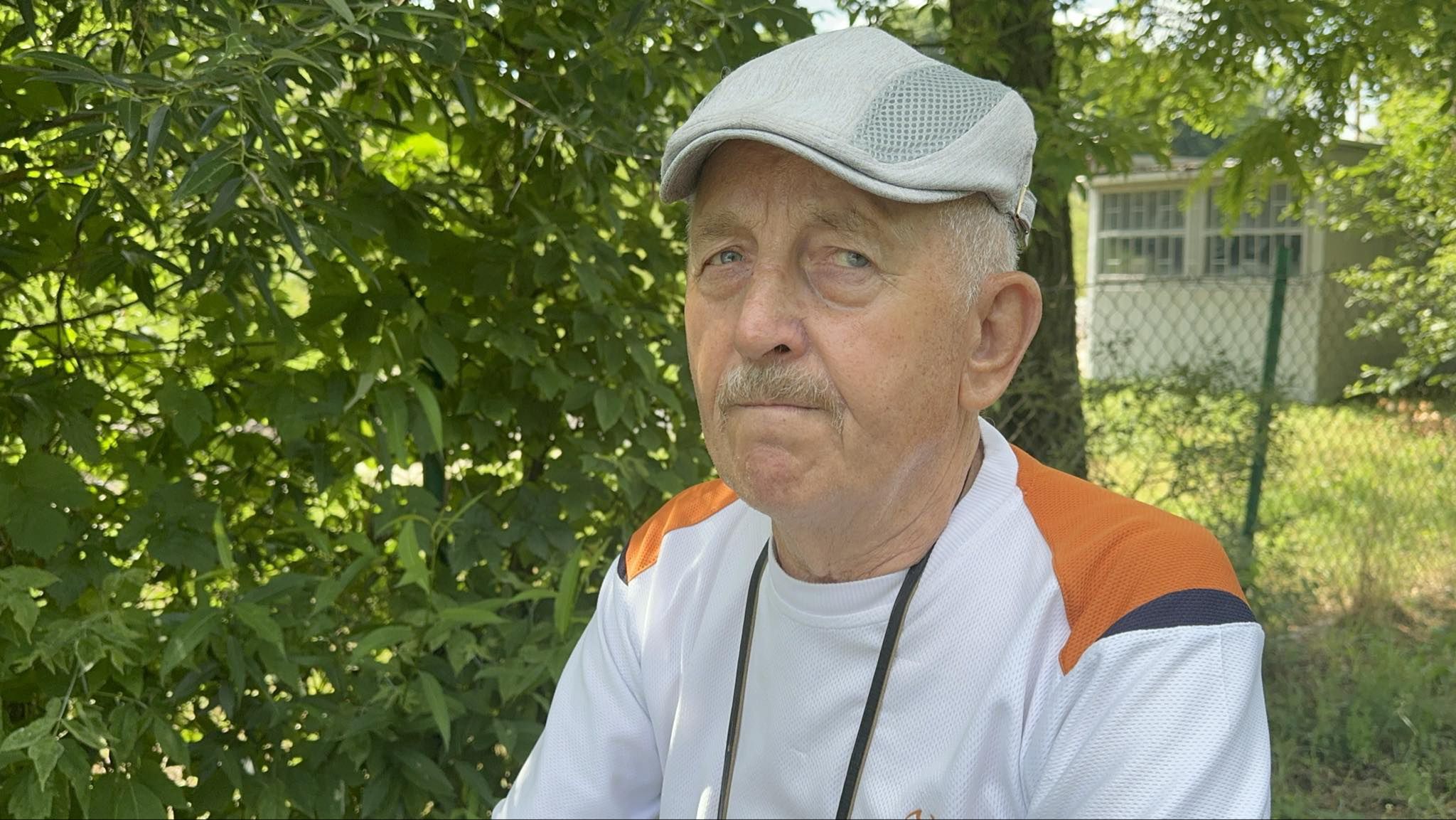 - Wojsko to jego marzenie - mówi pan Henryk