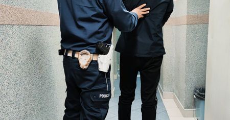 Pszczyna. Prowadził pijany, zaproponował łapówkę