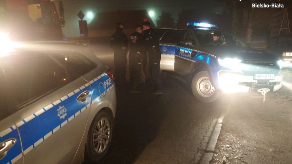 Śląskie. Policjanci z Czechowic-Dziedzic odnaleźli nad ranem zaginionego 76-letniego mieszkańca Bielska-Białej.