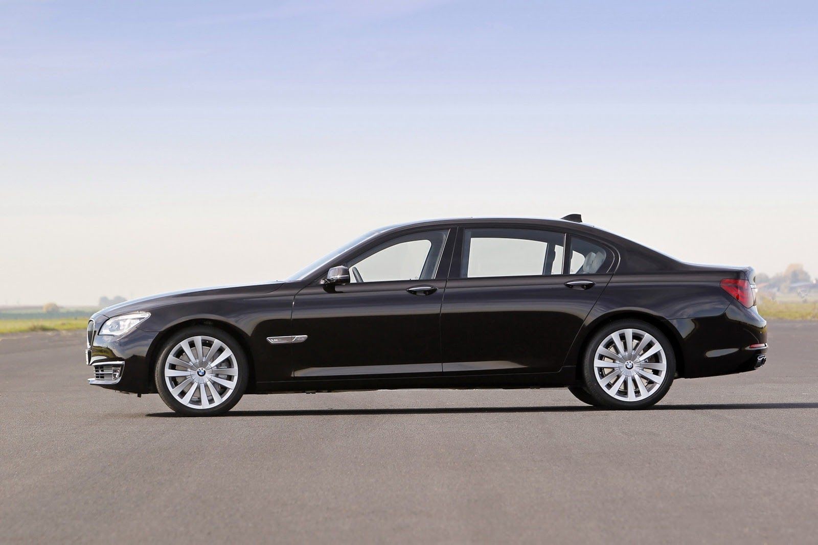 BMW Serii 7 V12
