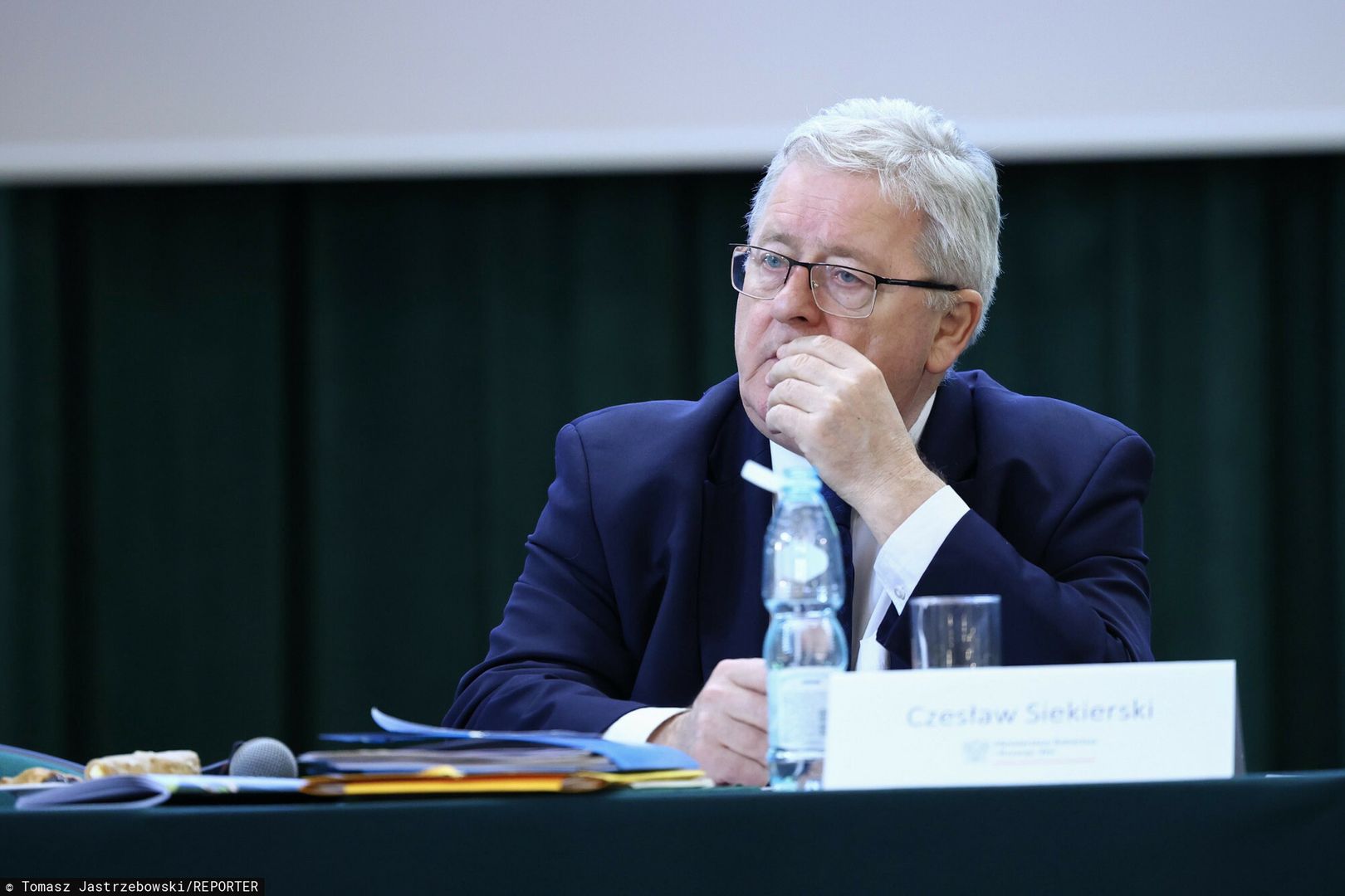 "Tajne negocjacje". KE zarzuca polskiemu ministrowi nieprawdę