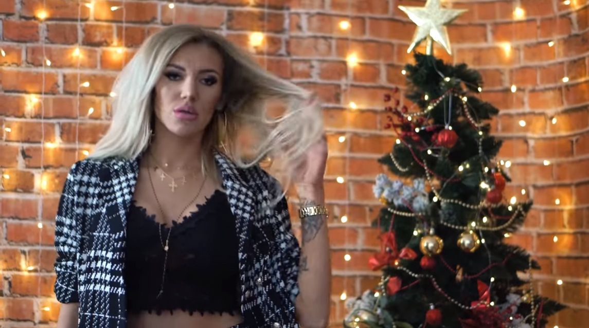 Magdalena Lubacz rapuje kolędę