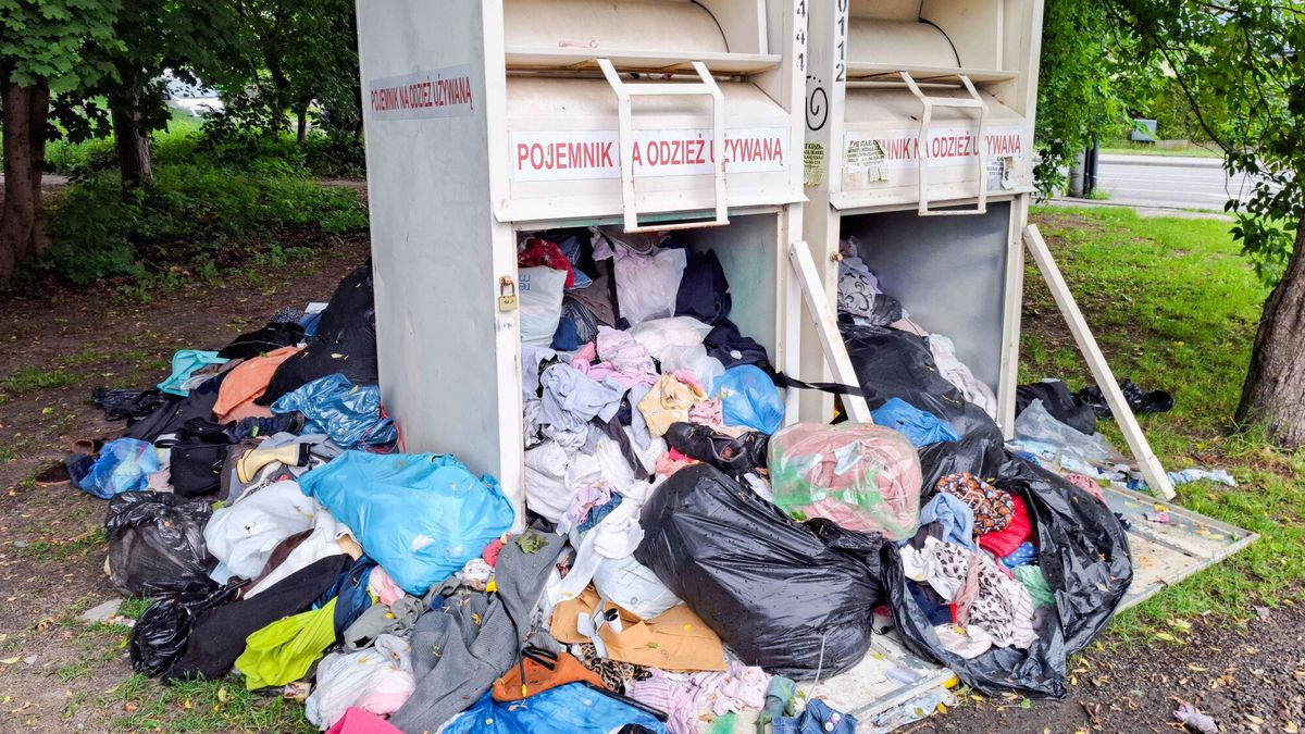 Zmiana dot. zbiórki odzieży rodzi nowe problemy