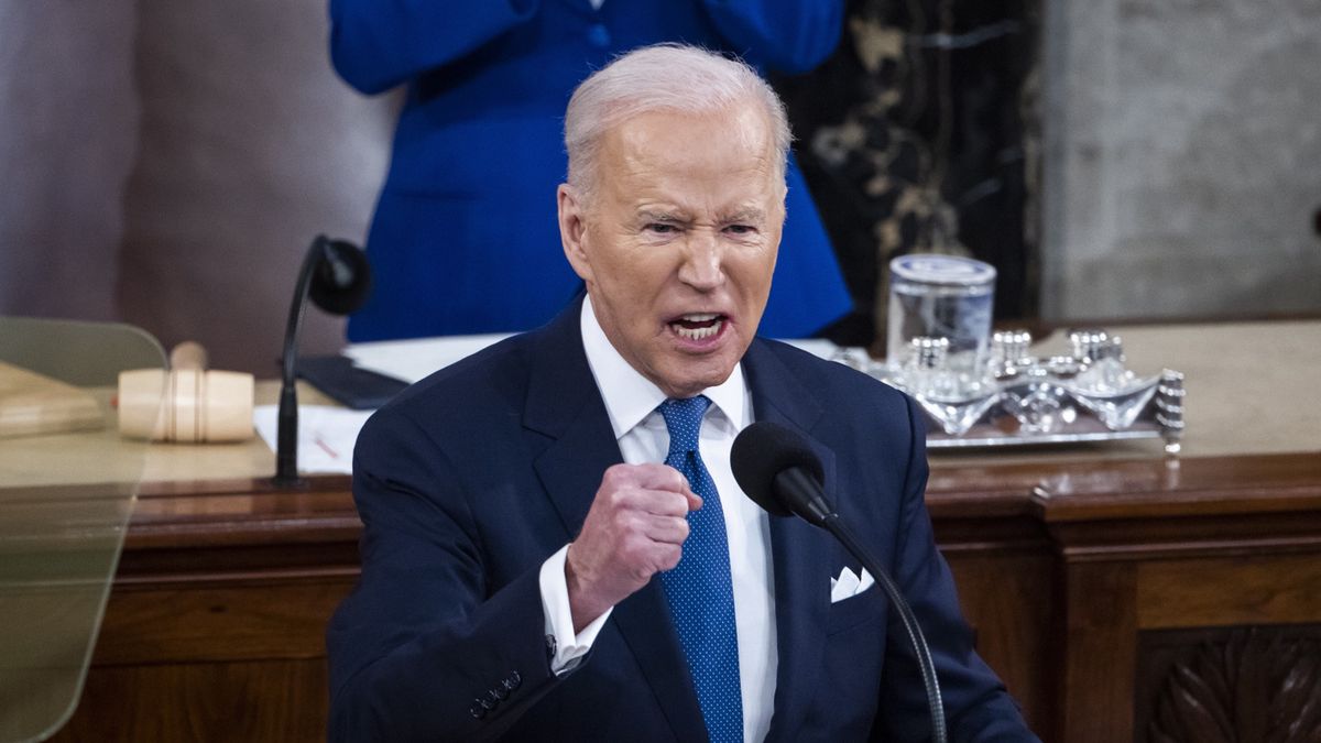 Podczas dorocznego orędzia o stanie państwa prezydent Biden zapowiedział zamknięcie przestrzeni powietrznej USA dla samolotów z Rosji