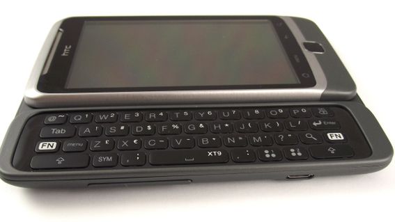 Jak działa mechanizm rozsuwania w HTC Desire Z? 1