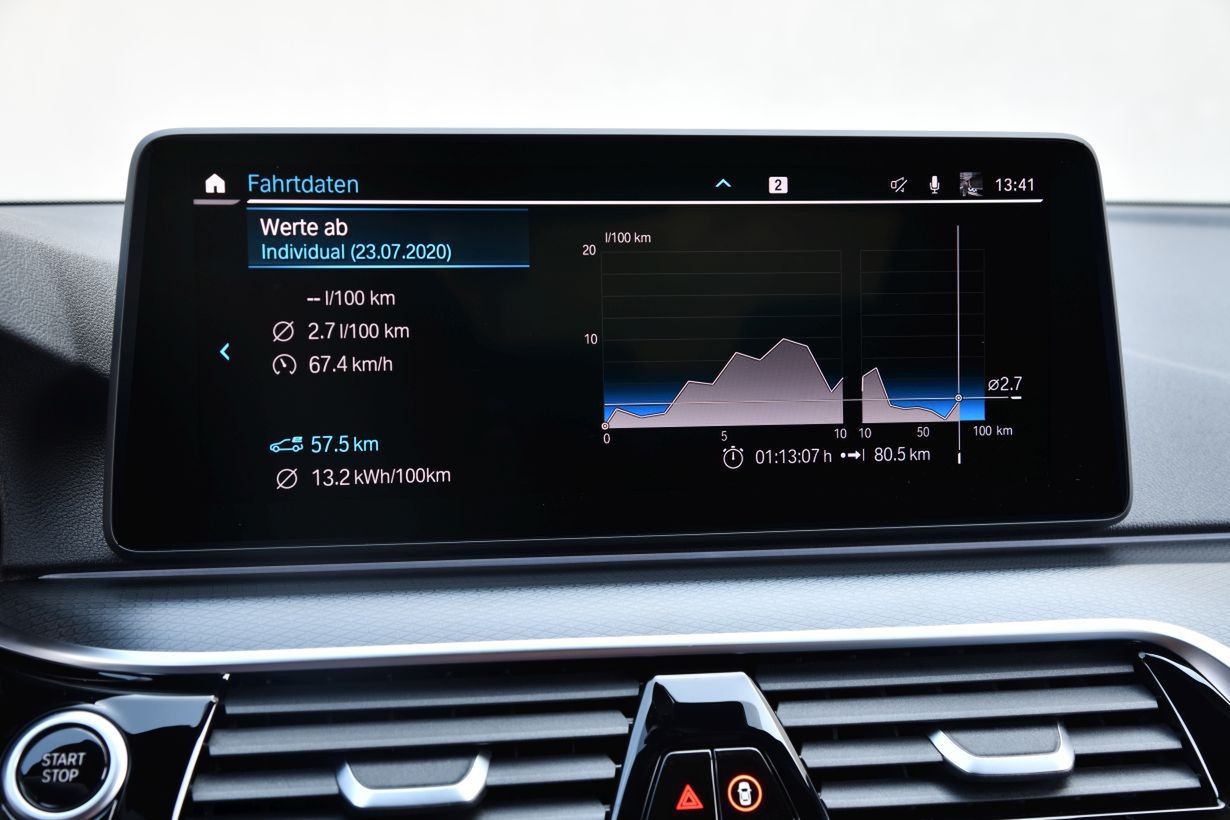 Pierwsza jazda BMW 545e: nowy napęd i funkcje Connectivity z nową aplikacją my BMW 9