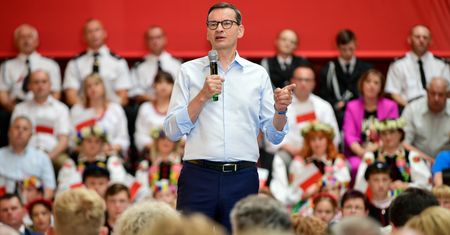 "Jarosław Kaczyński wyciągnął Polskę z dziadostwa". Premier mówi o rewolucji godności