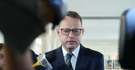 Komentarze ws. ENA dla Romanowskiego. "Polityczny kabaret międzynarodowy"