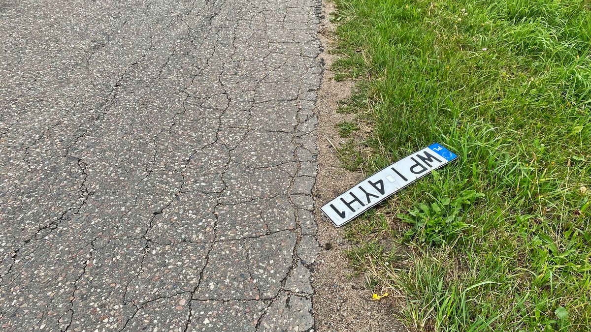 Dzięki temu, że białe tablice są widoczne, łatwo odnaleźć zagubioną, wracając tą samą drogą.