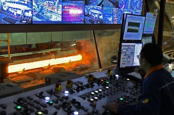 RPA uderza w chińską stal. Cła antydumpingowe sięgają niemal 75 proc.