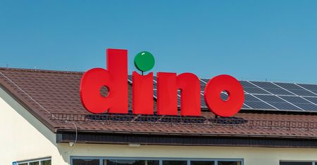 Dino goni Biedronkę i zawstydza narodowych czempionów. Niespotykana sytuacja na GPW