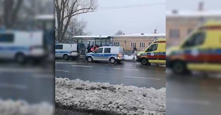 Wysiadł z autobusu, po czym przewrócił się na przystanku. Kontakt z mężczyzną był utrudniony, kierowca zadzwonił na 112