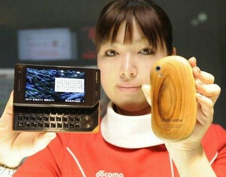 Telefon zasilany energią kinetyczną 1