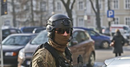 Afera w NCBR. Służby zatrzymały cztery osoby, w tym prezesa jednej ze spółek