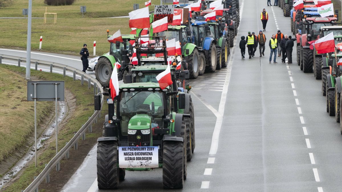 Protesty rolników na drogach. W dniach 11-13 marca mają oni zablokować autostradę A2