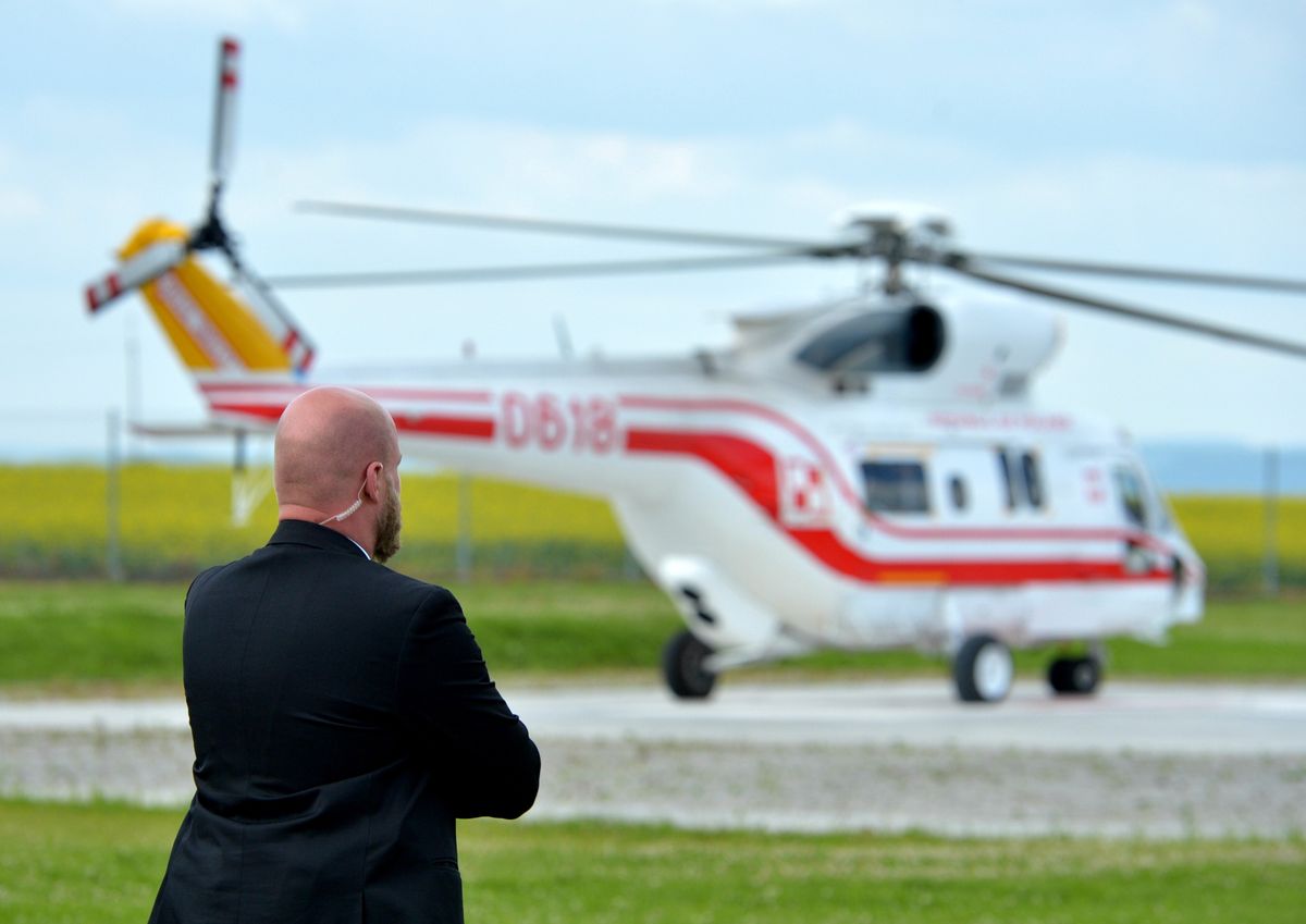 śmigłowiec, pilot, katastrofa lotnicza Nie mają przeszkolenia. Latają z najważniejszymi osobami w państwie