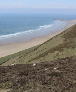 Plaża, która budzi grozę. Przerażające miejsce w walijskiej zatoce