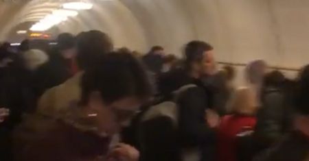 Ukraińcy kryją się przed pociskami. Nagrania wideo z różnych części kraju