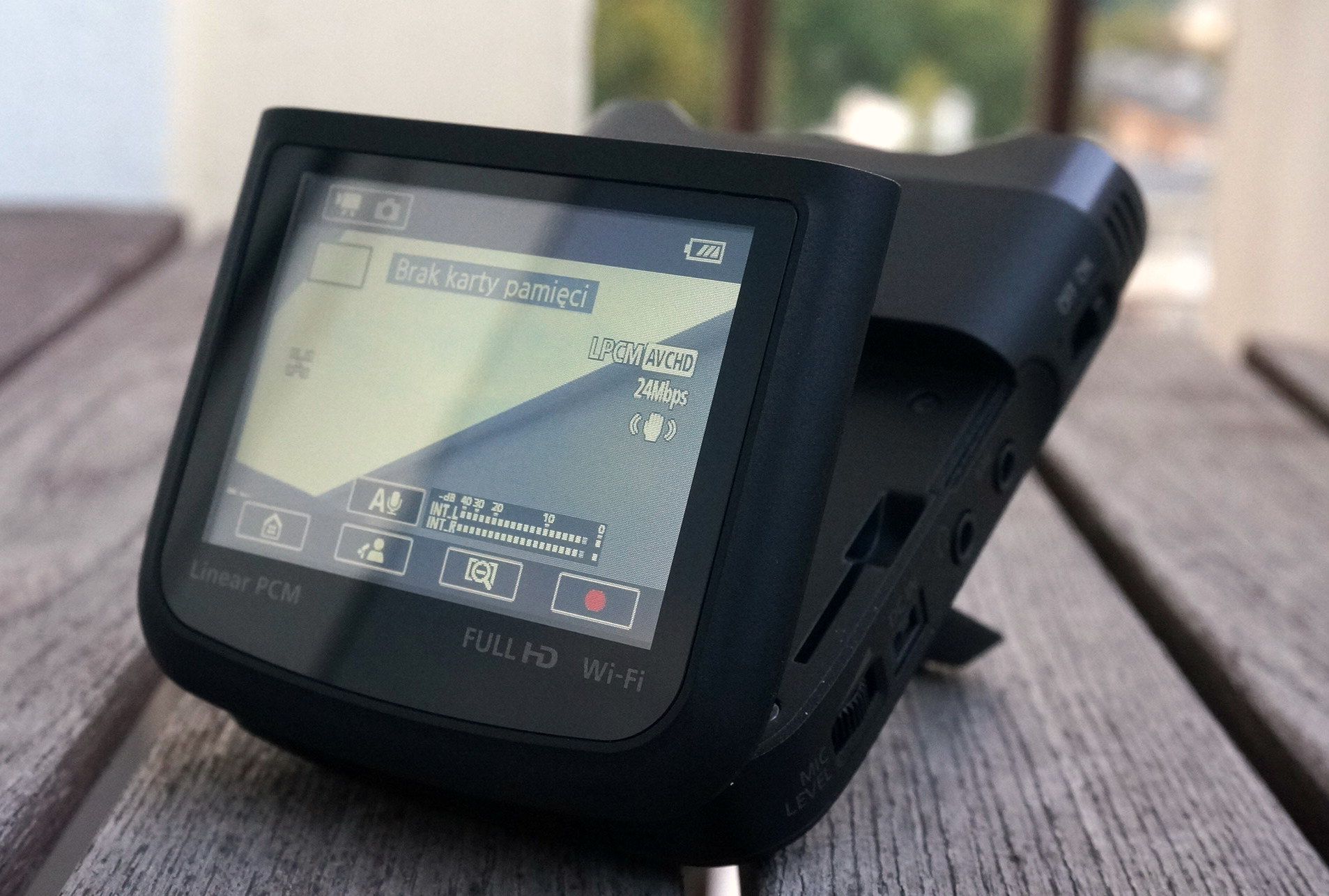 Canon Legria Mini X - kamera dla vlogera lub muzyka 7