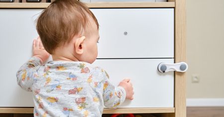 Przygotowanie domu bezpiecznego dla dziecka