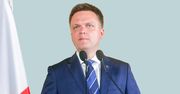 Szymon Hołownia wdał się w dyskusję z internautami i opowiedział o powrocie barierek przed Sejm. Postawił sprawę jasno
