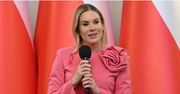 Marta Nawrocka w różu na spotkaniu z Amazonkami. Stylistka krytykuje: "ZA DUŻO"