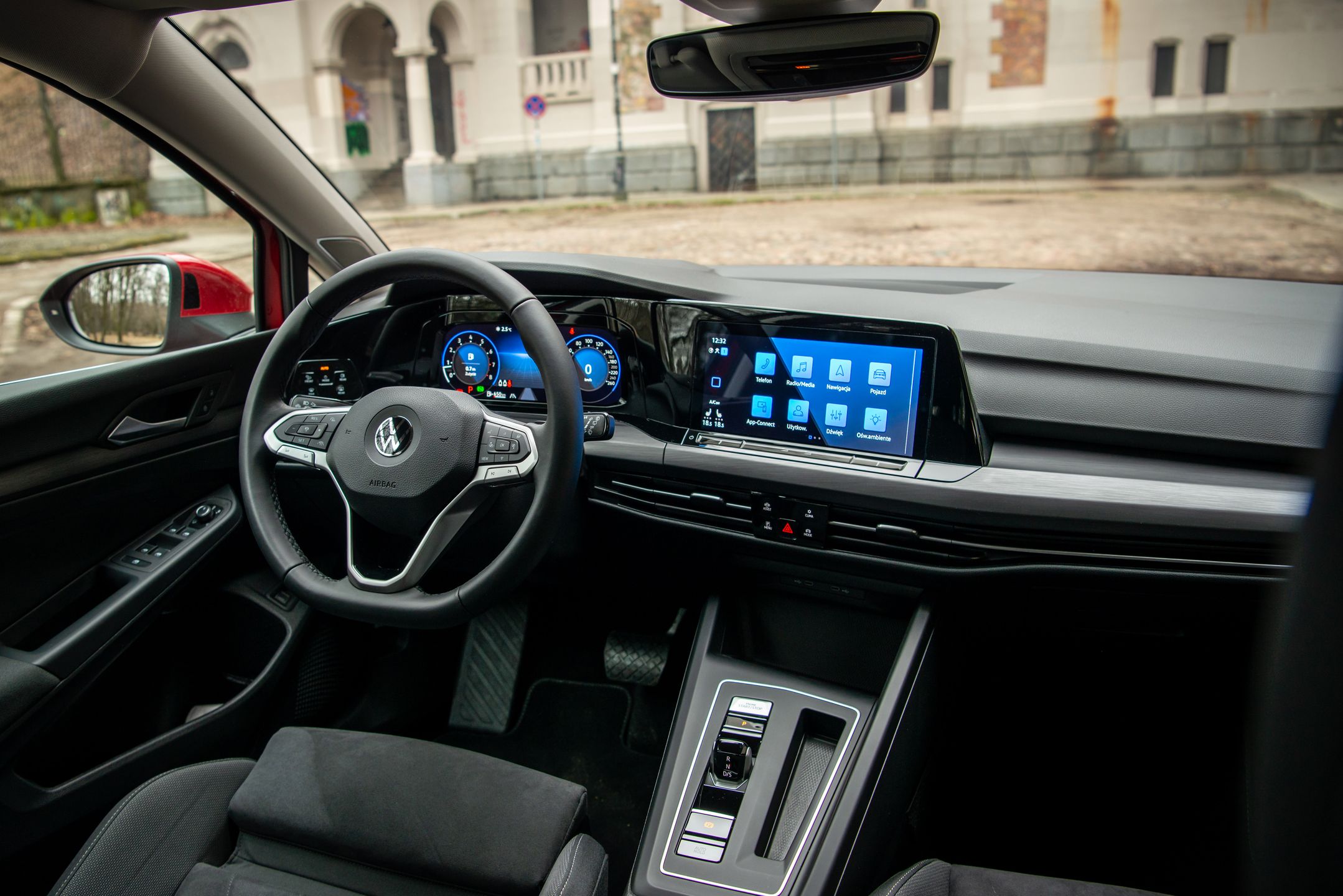 Kokpit niczym nie różni się od hatchbacka
