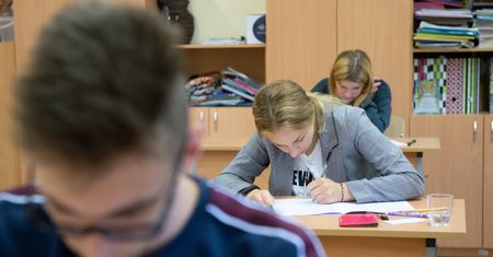 Powrót do szkoły. Nauczyciele mogą rozprzestrzeniać wirusa na wielką skalę