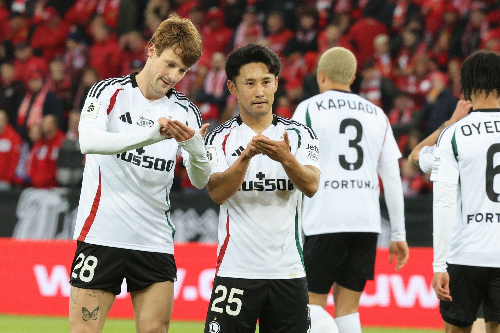 Legia ograła Widzew na oczach Bońka. Mecz kończyła... w dziewiątkę