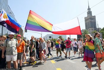 USC musi uznać małżeństwo jednopłciowe. "Art. 18 nie stanowi blokady"