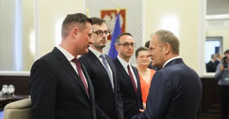 Rząd zamierza zamknąć drzwi. Pracuje nad przepisami, które chronić mają unijne firmy