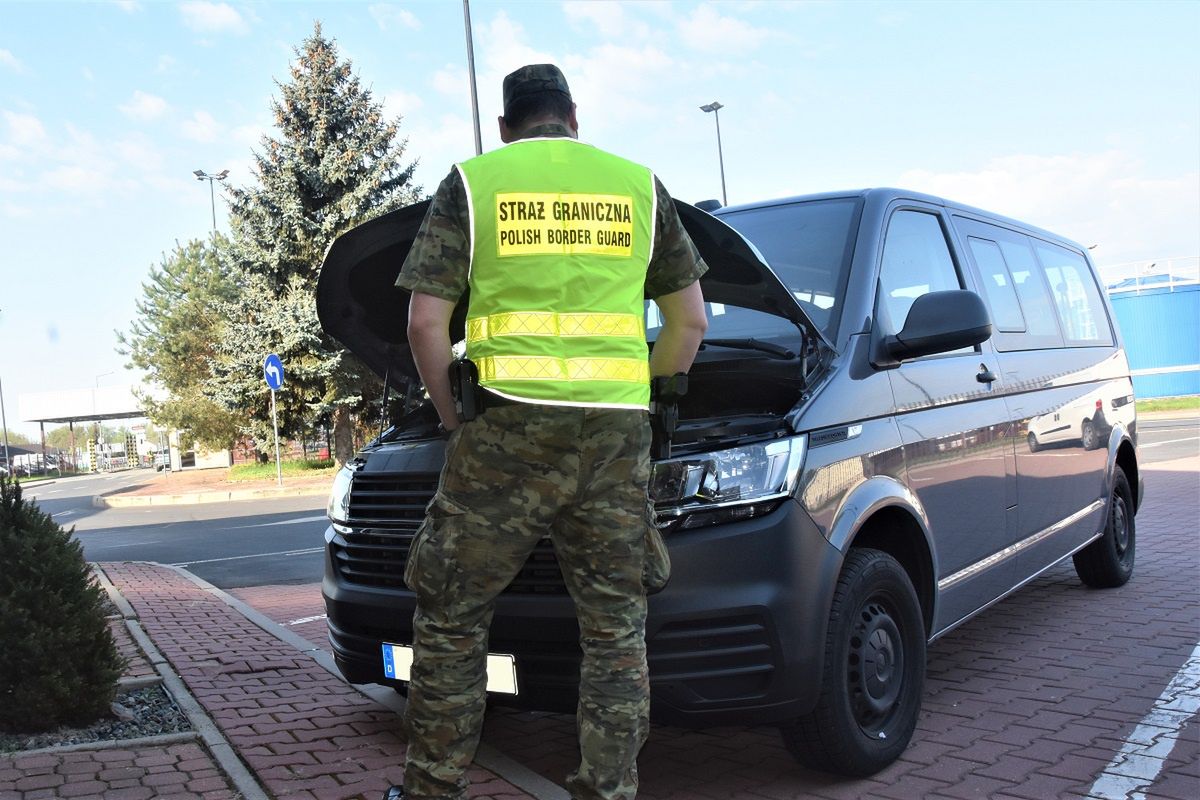 Straż Graniczna odzyskała volkswagena o wartości 100 tys. zł. Auto było poszukiwane  w Niemczech