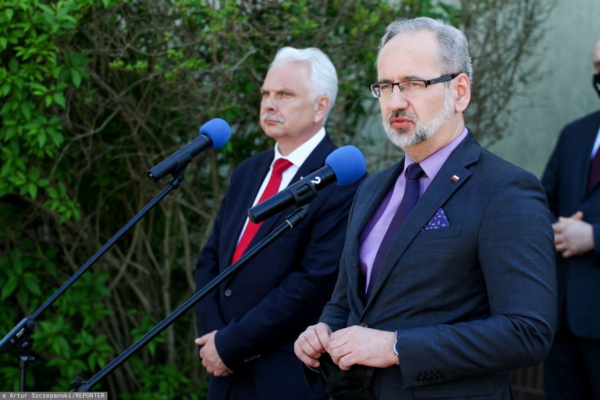 Protest ratowników medycznych. Niedzielski i Kraska skomentowali obecną sytuację dot. ratownictwa medycznego w Polsce 