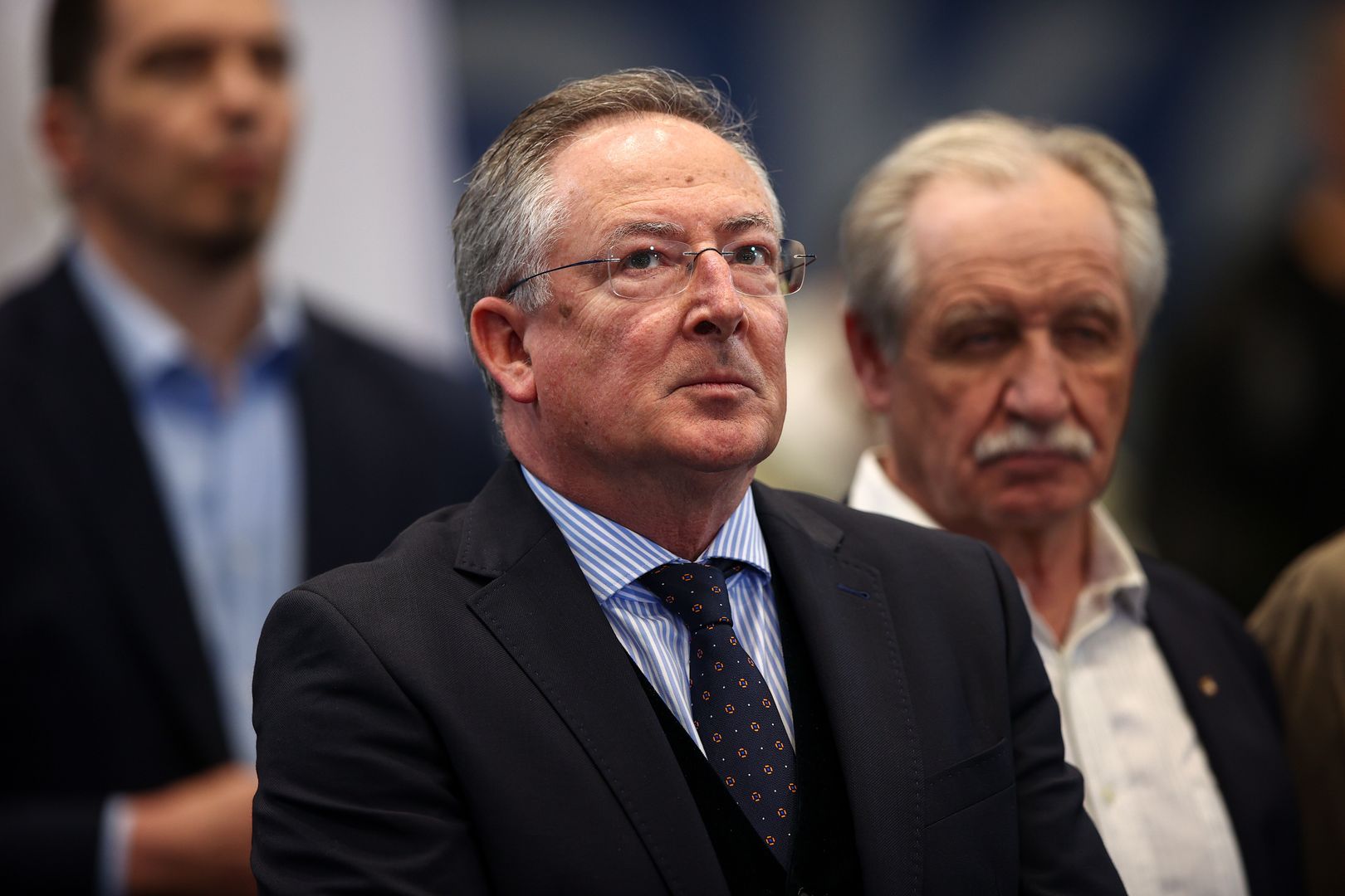 Pół miliona za raport o Sienkiewiczu? Sensacyjne doniesienia