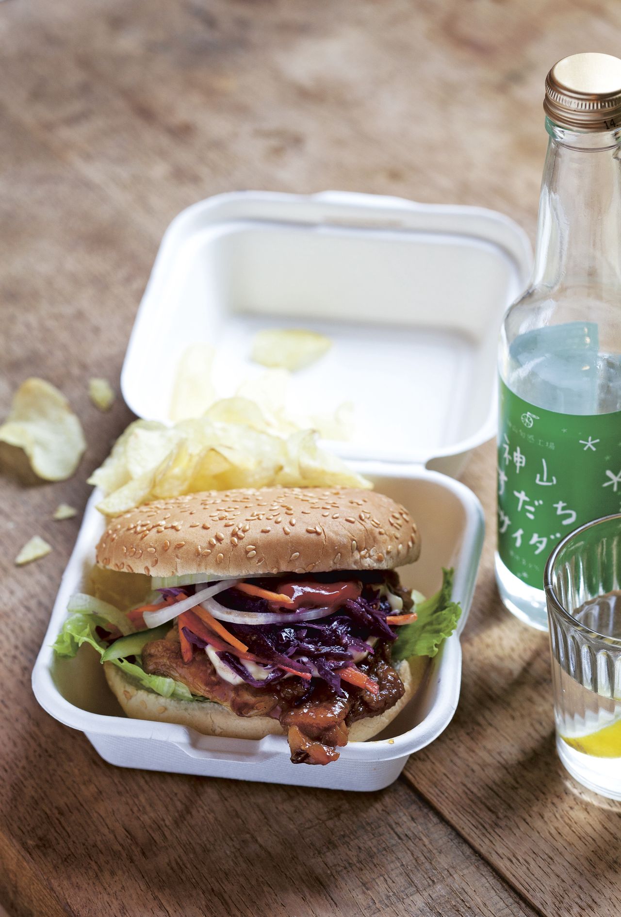 Burger z kurczakiem teriyaki