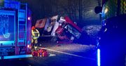 Czechowice-Dziedzice: Samochód ciężarowy wjechał do rowu na DK1