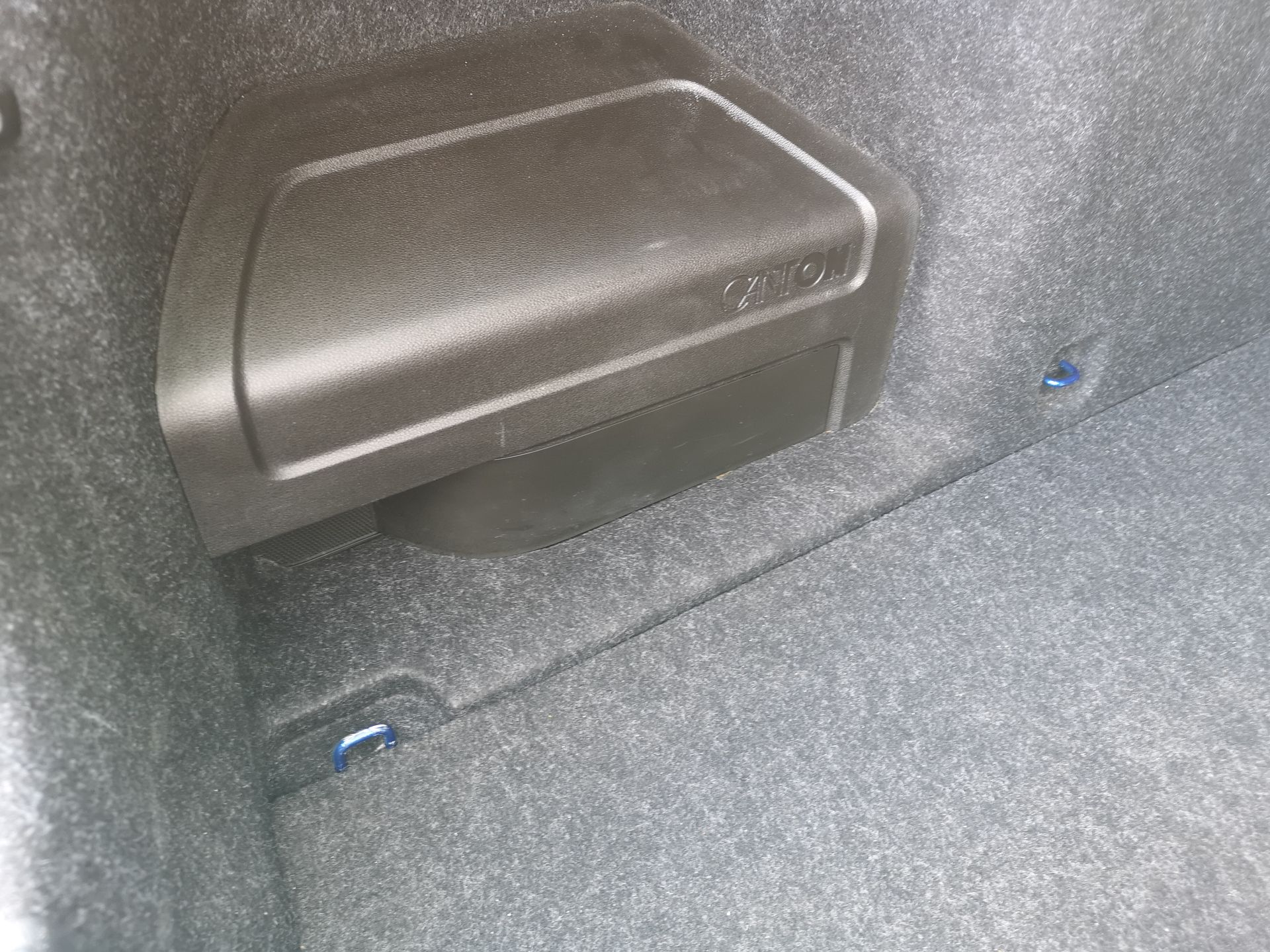 Skoda Octavia RS: audio Canton, zmienne tryby jazdy i system Amundsen 6