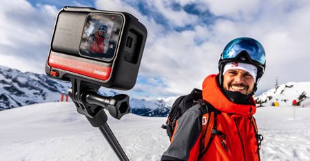 Insta360 One RS zapowiada się doskonale. Może robić zdjęcia 48 Mpix i kręci w 6K