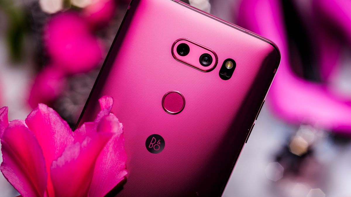 #wSkrócie: kobieca wersja LG V30, vivo Apex w konsumenckiej wersji oraz Xiaomi Mi MIX 2s, Honor 7C i OPPO R11 na wideo 1