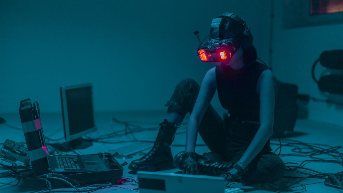 Czym jest atak hakerski, jakie są rodzaje ataków i jak się przed nimi bronić