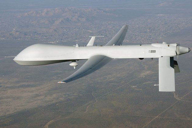 dron wojskowy