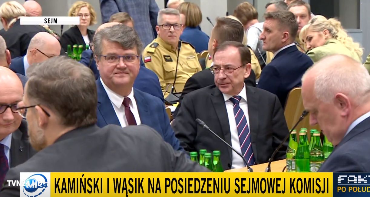 Wąsik i Kamiński na posiedzeniu komisji