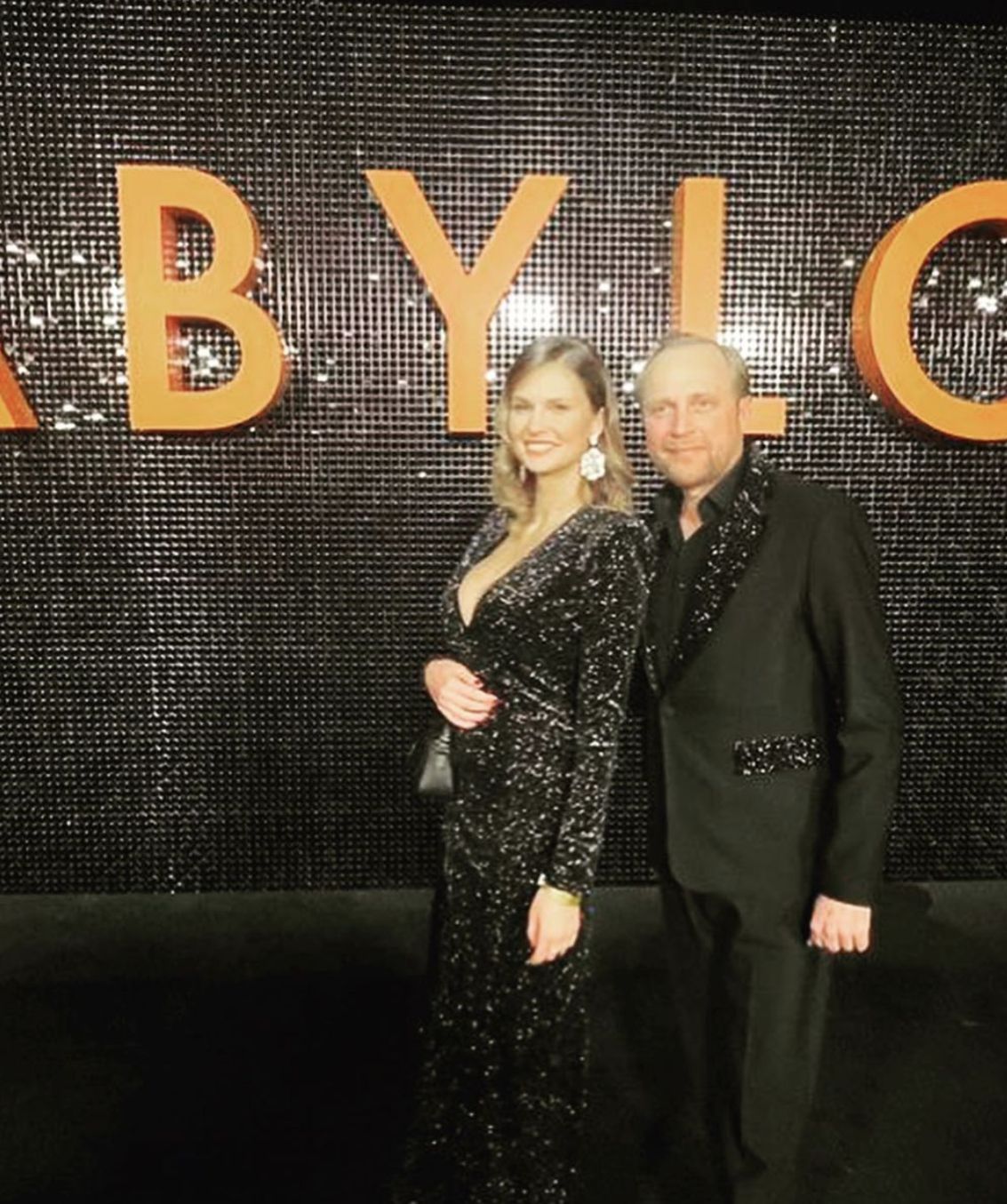 Piotr Adamczyk i Karolina Szymczak
