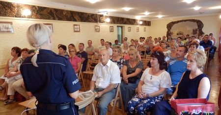 Ostrowiecka policja edukuje na temat dopalaczy